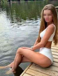 Seks için alışıp yanan Lolita